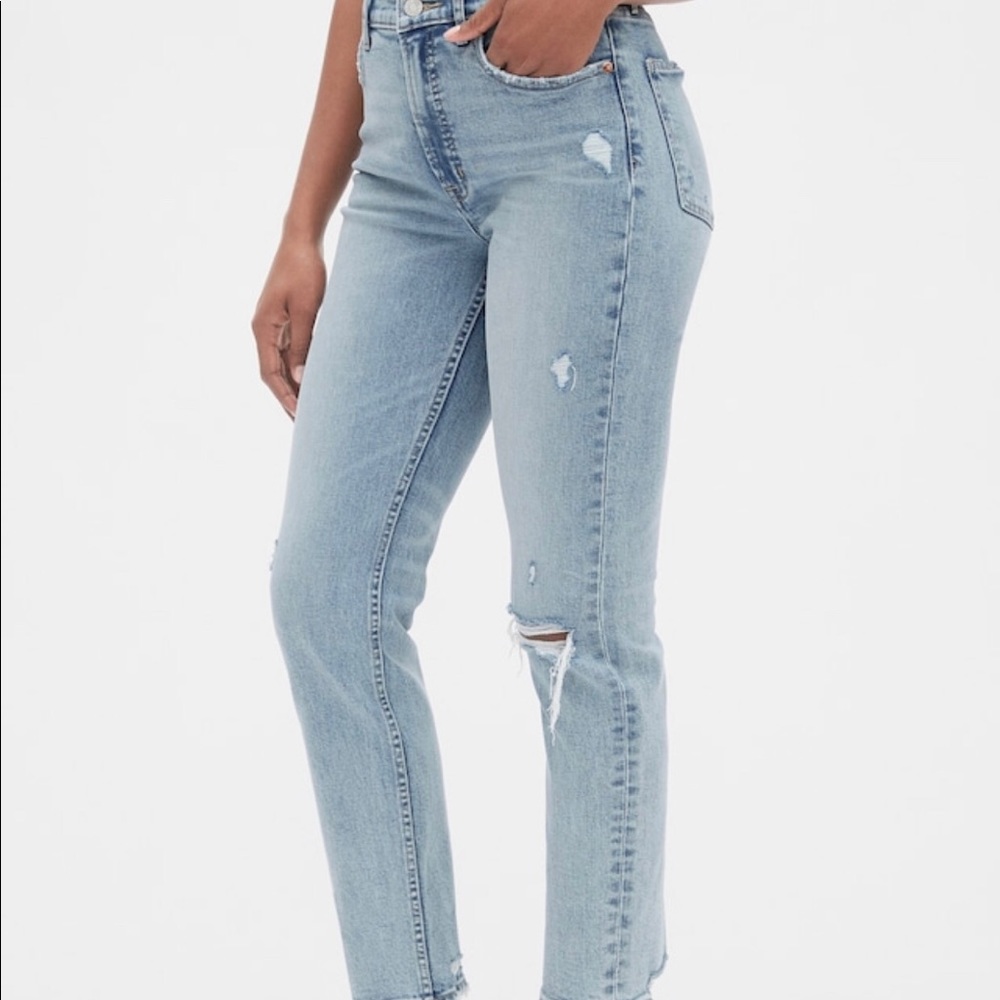 Gap distressed jeans. Size 8. NWT
